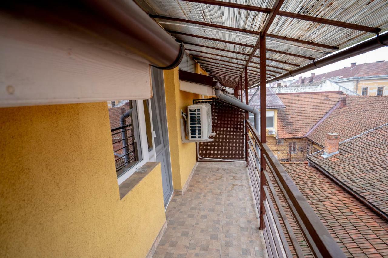 Hotel Casa Blum Lugoj Exterior foto